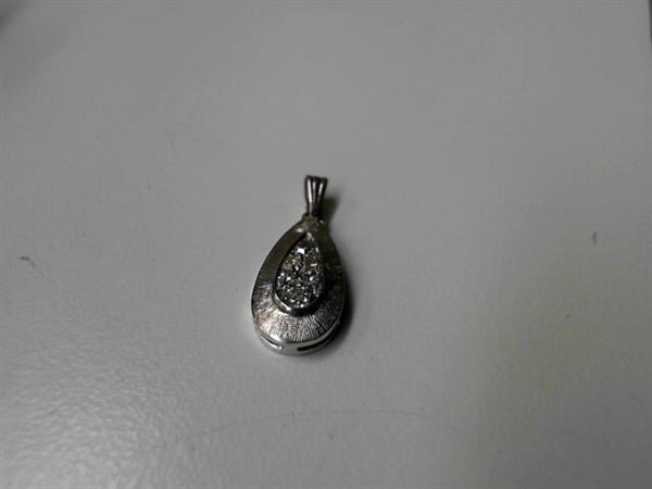 6 Diamonds .21 Carat T.W. 14K White Gold 1.5g