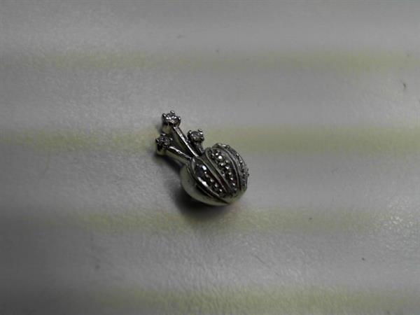 7 Diamonds .13 Carat T.W. 18K White Gold 1.1g
