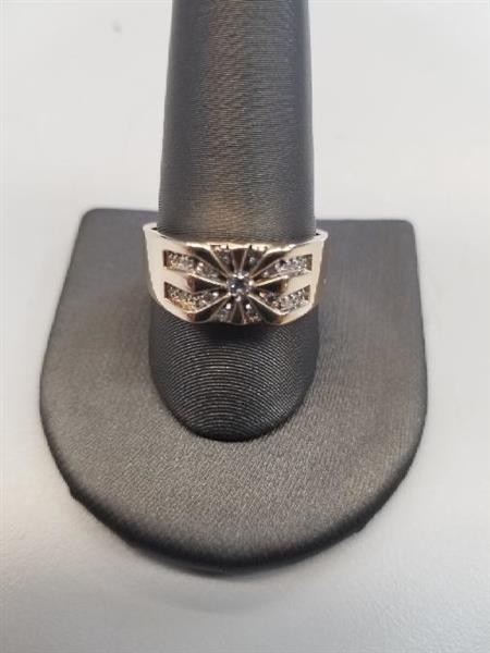 Gent’s Diamond Fashion Ring 21 Diamonds .26 Carat T.W. 10K Yellow Gold 3.8g