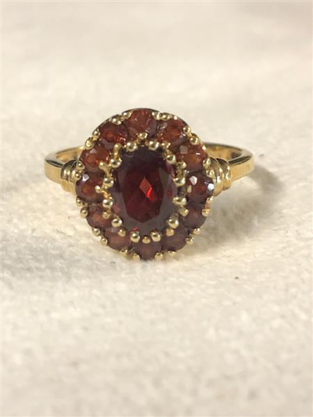 Almandine Garnet Lady’s Stone Ring 10K Yellow Gold 3.5g Size:9