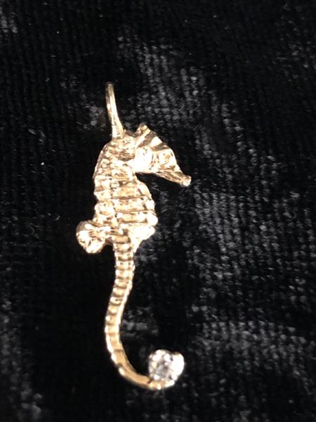 .03 CT. 14K Yellow Gold 1.5g