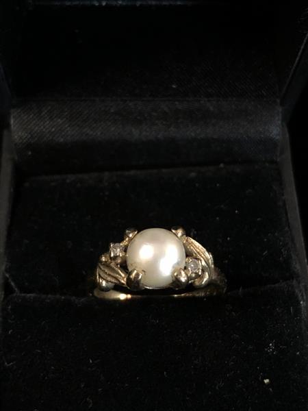 Abalone Lady’s Stone & Diamond Ring 2 Diamonds .10 Carat T.W. 14K Yellow Gold