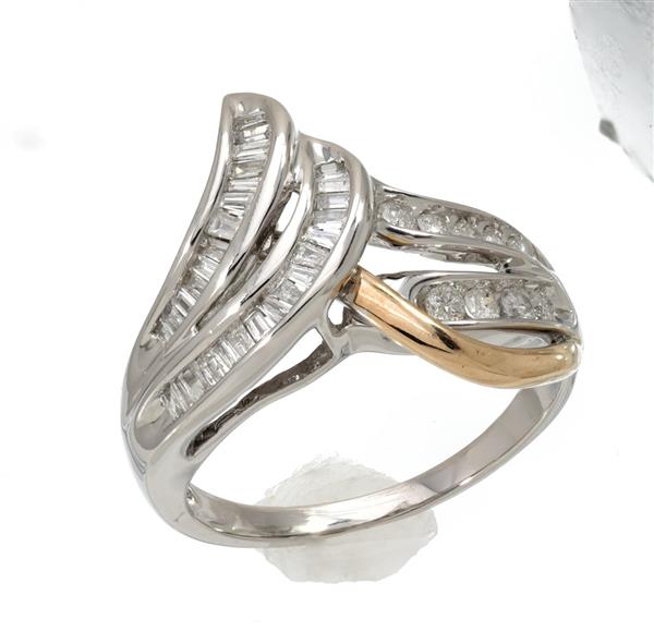 Lady’s Diamond Cluster Ring 37 Diamonds 1.29 Carat T.W. 14K 2 Tone Gold 5.1g