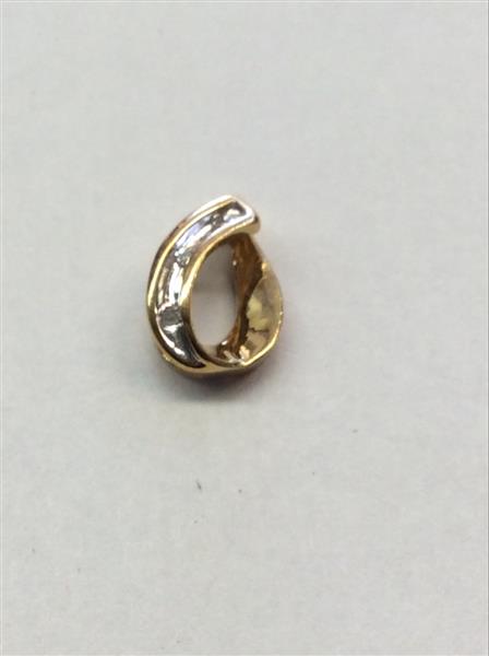 10KYG 0.7G PENDANT 3DIAS .03CTW