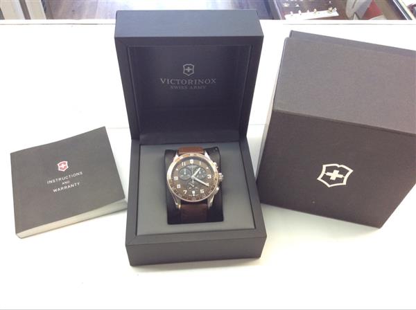 VICTORINOX Gent’s Wristwatch 241653