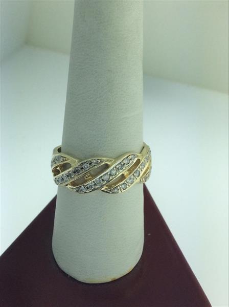 Lady’s Diamond Fashion Ring 39 Diamonds 1.17 Carat T.W. 14K Yellow Gold 5.9g