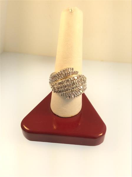 Lady’s Diamond Cluster Ring 93 Diamonds 2.64 Carat T.W. 14K Yellow Gold 9.5g
