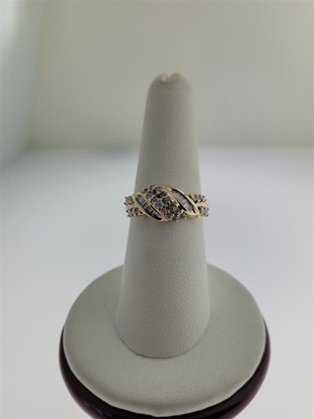 Lady’s Diamond Fashion Ring 38 Diamonds .76 Carat T.W. 10K Yellow Gold 3.7g