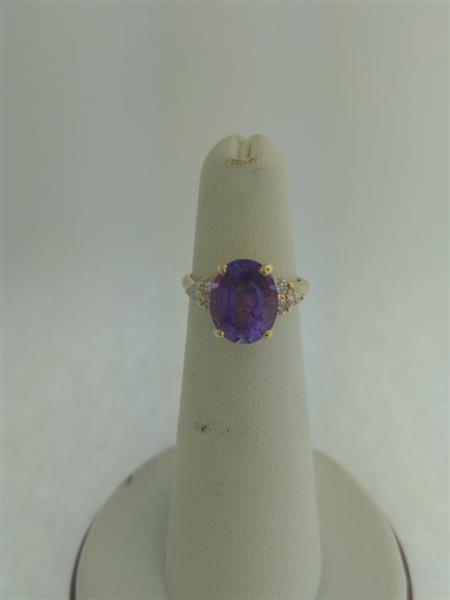 Amethyst Lady’s Stone & Diamond Ring 6 Diamonds .30 Carat T.W. 14K Yellow Gold