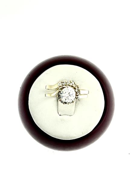 Cubic Zirconia Lady’s Stone Ring 14K Yellow Gold 2.9g Size:7