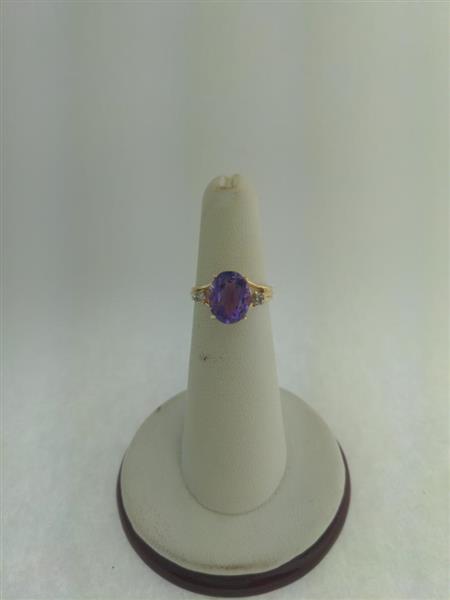 Amethyst Lady’s Stone & Diamond Ring 2 Diamonds .14 Carat T.W. 14K Yellow Gold