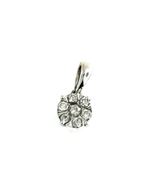 10K White Gold 0.8g 7 Diamonds .37 Carat T.W.