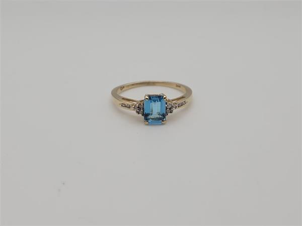 Blue Topaz Lady’s Stone & Diamond Ring 10 Diamonds .10 Carat T.W.