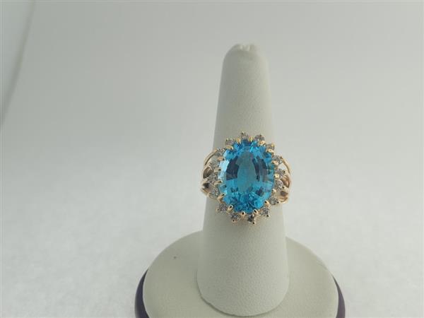 Blue Topaz Lady’s Stone & Diamond Ring 16 Diamonds 1.12 Carat T.W.