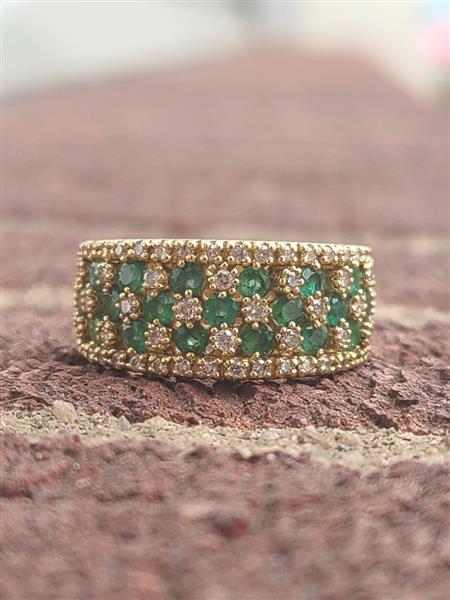 Emerald Lady’s Stone & Diamond Ring 40 Diamonds .40 Carat T.W. 14K Yellow Gold