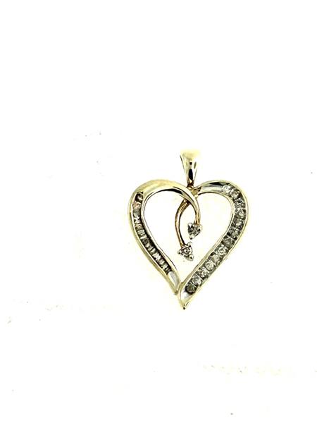 30 Diamonds .30 Carat T.W. 10K Yellow Gold 1.3g